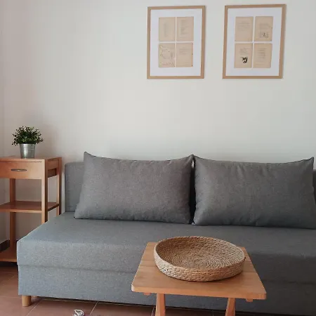 Tia Apartment